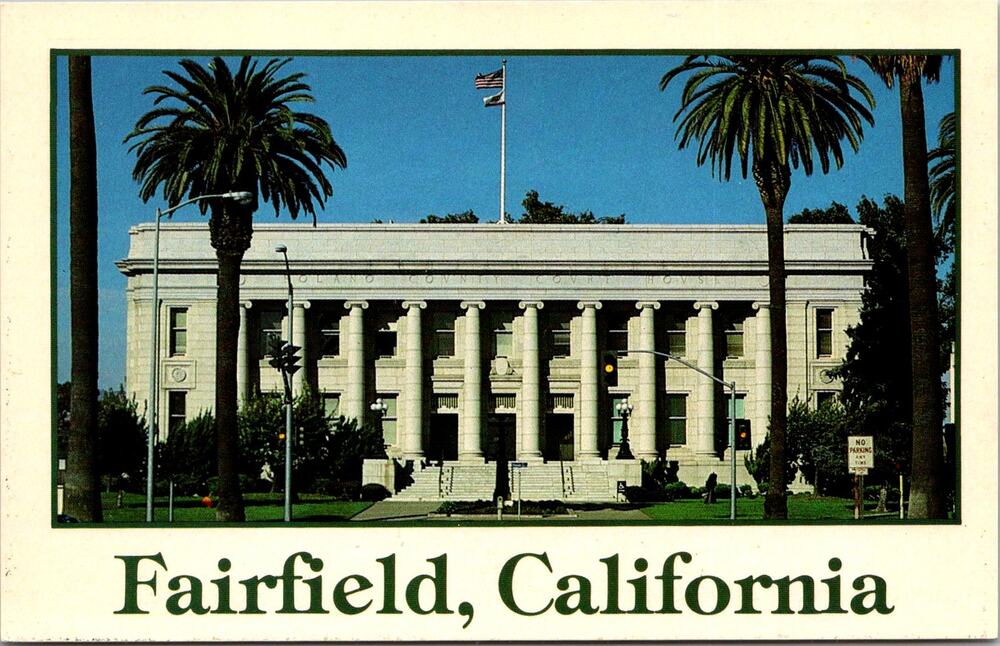 Solano County Court House in Fairfield CT Vintage Postcard SP6-18